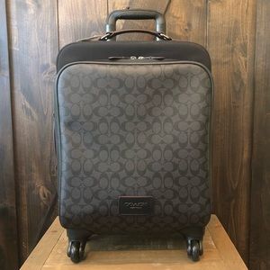 north face jacket fanny pack